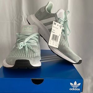 Adidas Swift Run Sneakers NWT Box - Women’s 10